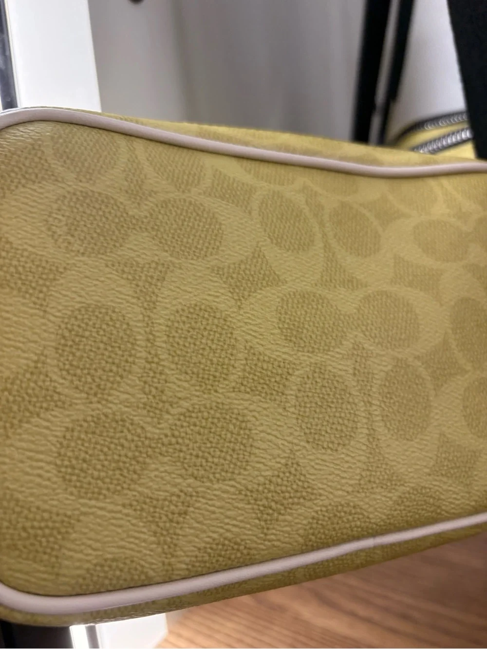 COACH Yellow Pebbled Leather Crossbody Camera Bag new with tag